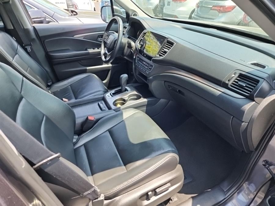 2020 Honda Pilot EX-L AWD, available for sale in Islip, New York | L.I. Auto Gallery. Islip, New York 2020 Honda Pilot EX-L AWD, available for sale in Islip, New York | L.I. Auto Gallery. Islip, New York