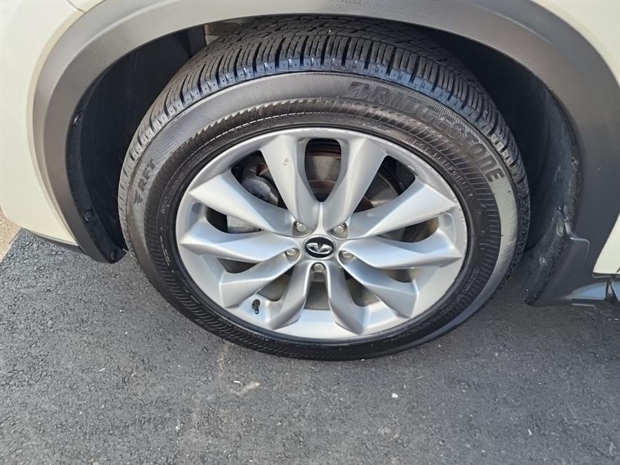 2019 INFINITI QX50 ESSENTIAL AWD, available for sale in Islip, New York | L.I. Auto Gallery. Islip, New York 2019 INFINITI QX50 ESSENTIAL AWD, available for sale in Islip, New York | L.I. Auto Gallery. Islip, New York