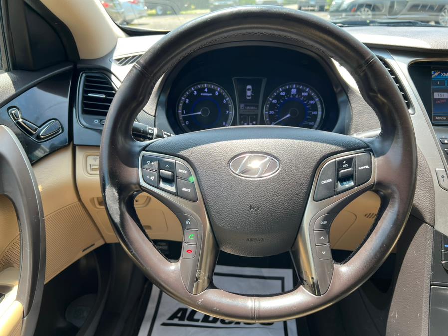 2013 Hyundai Azera 4dr Sdn, available for sale in Berlin, Connecticut | Main Auto of Berlin. Berlin, Connecticut 2013 Hyundai Azera 4dr Sdn, available for sale in Berlin, Connecticut | Main Auto of Berlin. Berlin, Connecticut