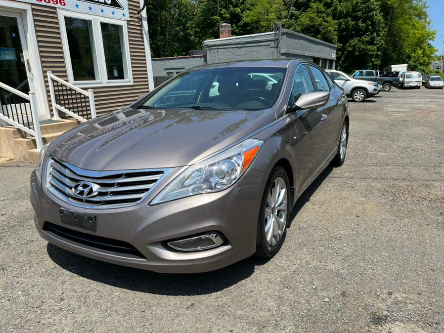 2013 Hyundai Azera 4dr Sdn, available for sale in Berlin, Connecticut | Main Auto of Berlin. Berlin, Connecticut 2013 Hyundai Azera 4dr Sdn, available for sale in Berlin, Connecticut | Main Auto of Berlin. Berlin, Connecticut
