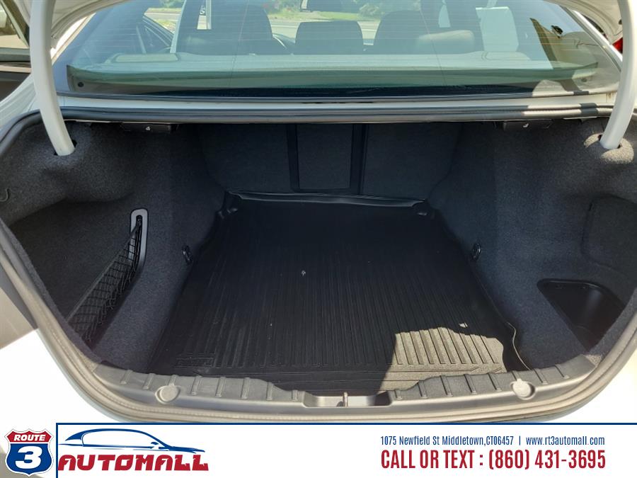 2012 BMW 5 Series 4dr Sdn 550i xDrive AWD, available for sale in Middletown, Connecticut | RT 3 AUTO MALL LLC. Middletown, Connecticut 2012 BMW 5 Series 4dr Sdn 550i xDrive AWD, available for sale in Middletown, Connecticut | RT 3 AUTO MALL LLC. Middletown, Connecticut