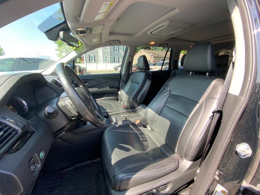 2016 Honda Pilot AWD 4dr Elite w/RES & Navi, available for sale in Hartford, Connecticut | VEB Auto Sales. Hartford, Connecticut 2016 Honda Pilot AWD 4dr Elite w/RES & Navi, available for sale in Hartford, Connecticut | VEB Auto Sales. Hartford, Connecticut