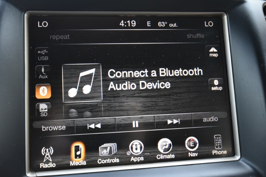 2015 Jeep Grand Cherokee 4WD 4dr Limited, available for sale in Waterbury, Connecticut | Highline Car Connection. Waterbury, Connecticut 2015 Jeep Grand Cherokee 4WD 4dr Limited, available for sale in Waterbury, Connecticut | Highline Car Connection. Waterbury, Connecticut