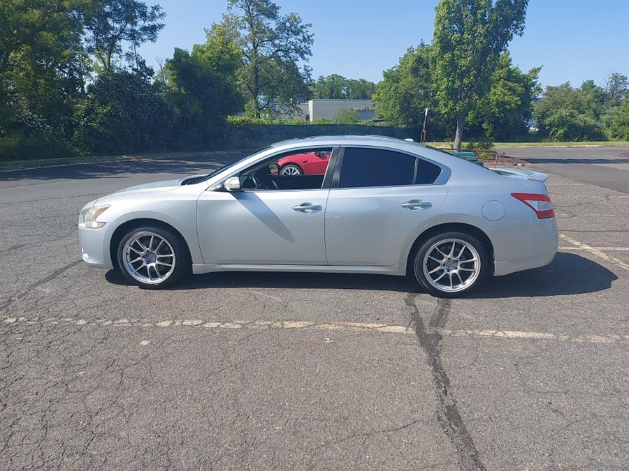 2010 Nissan Maxima 4dr Sdn V6 CVT 3.5 SV w/Sport Pkg, available for sale in West Hartford, Connecticut | Chadrad Motors llc. West Hartford, Connecticut 2010 Nissan Maxima 4dr Sdn V6 CVT 3.5 SV w/Sport Pkg, available for sale in West Hartford, Connecticut | Chadrad Motors llc. West Hartford, Connecticut