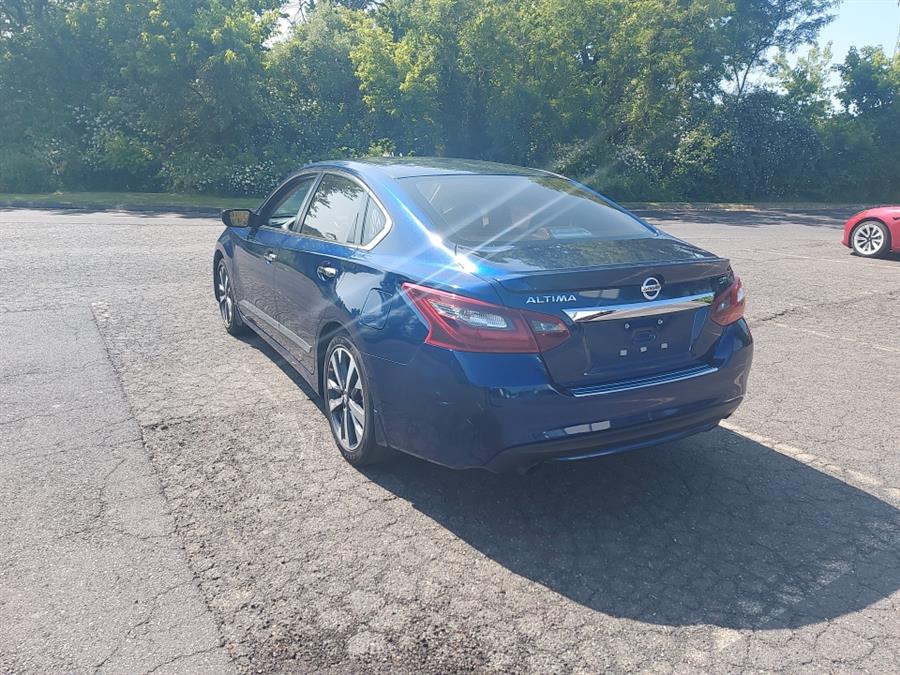 2017 Nissan Altima 2017.5 2.5 SV Sedan, available for sale in West Hartford, Connecticut | Chadrad Motors llc. West Hartford, Connecticut 2017 Nissan Altima 2017.5 2.5 SV Sedan, available for sale in West Hartford, Connecticut | Chadrad Motors llc. West Hartford, Connecticut