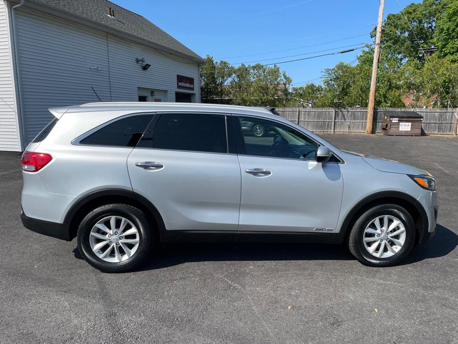 2017 Kia Sorento LX V6 AWD, available for sale in Agawam, Massachusetts | Malkoon Motors. Agawam, Massachusetts 2017 Kia Sorento LX V6 AWD, available for sale in Agawam, Massachusetts | Malkoon Motors. Agawam, Massachusetts