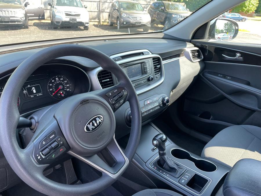 2017 Kia Sorento LX V6 AWD, available for sale in Agawam, Massachusetts | Malkoon Motors. Agawam, Massachusetts 2017 Kia Sorento LX V6 AWD, available for sale in Agawam, Massachusetts | Malkoon Motors. Agawam, Massachusetts
