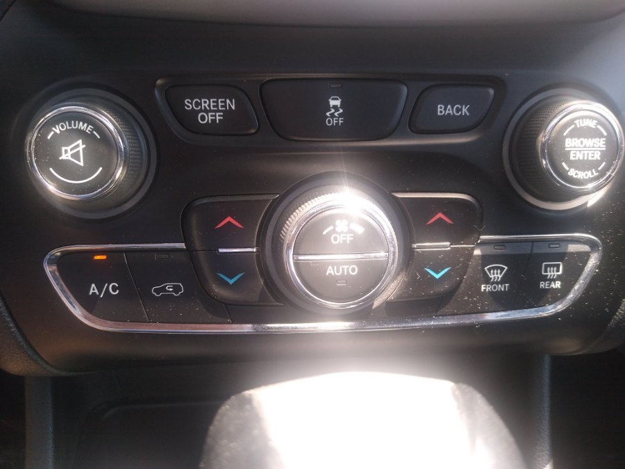 2015 Jeep Cherokee 4WD 4dr Trailhawk, available for sale in Merrimack, New Hampshire | Merrimack Autosport. Merrimack, New Hampshire 2015 Jeep Cherokee 4WD 4dr Trailhawk, available for sale in Merrimack, New Hampshire | Merrimack Autosport. Merrimack, New Hampshire