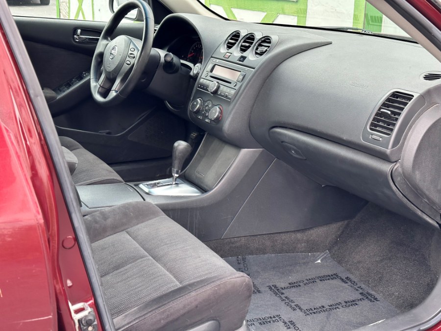2011 Nissan Altima 4dr Sdn I4 CVT 2.5 S, available for sale in Corona, California | Green Light Auto. Corona, California 2011 Nissan Altima 4dr Sdn I4 CVT 2.5 S, available for sale in Corona, California | Green Light Auto. Corona, California