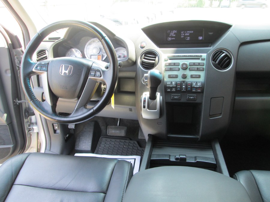 2011 Honda Pilot 4WD 4dr EX-L, available for sale in Levittown, Pennsylvania | Levittown Auto. Levittown, Pennsylvania 2011 Honda Pilot 4WD 4dr EX-L, available for sale in Levittown, Pennsylvania | Levittown Auto. Levittown, Pennsylvania