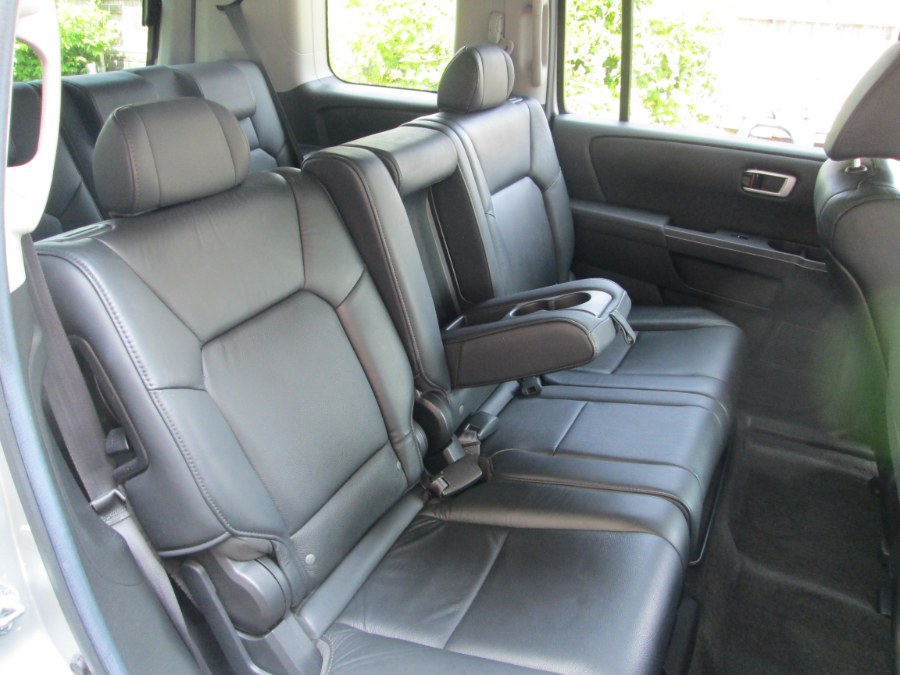 2011 Honda Pilot 4WD 4dr EX-L, available for sale in Levittown, Pennsylvania | Levittown Auto. Levittown, Pennsylvania 2011 Honda Pilot 4WD 4dr EX-L, available for sale in Levittown, Pennsylvania | Levittown Auto. Levittown, Pennsylvania