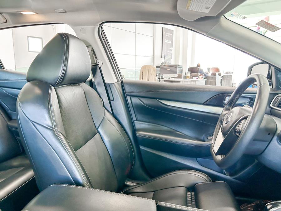 2017 Nissan Maxima SL 3.5L, available for sale in Franklin Square, New York | Luxury Motor Club. Franklin Square, New York 2017 Nissan Maxima SL 3.5L, available for sale in Franklin Square, New York | Luxury Motor Club. Franklin Square, New York