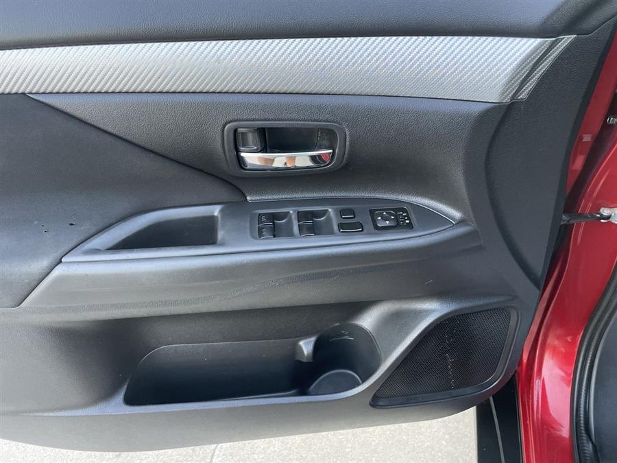 2018 Mitsubishi Outlander SE, available for sale in Elida, Ohio | Josh's All Under Ten LLC. Elida, Ohio 2018 Mitsubishi Outlander SE, available for sale in Elida, Ohio | Josh's All Under Ten LLC. Elida, Ohio
