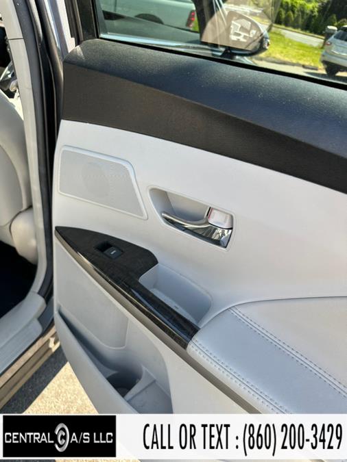 2013 Toyota Venza 4dr Wgn V6 AWD LE (Natl), available for sale in East Windsor, Connecticut | Central A/S LLC. East Windsor, Connecticut 2013 Toyota Venza 4dr Wgn V6 AWD LE (Natl), available for sale in East Windsor, Connecticut | Central A/S LLC. East Windsor, Connecticut