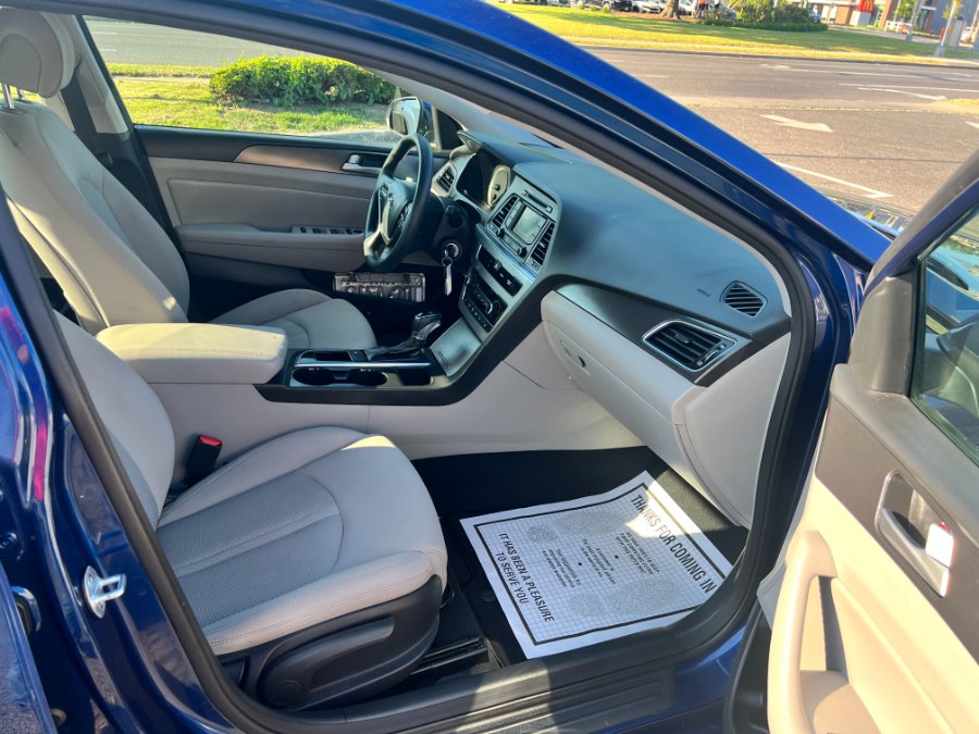 2015 Hyundai Sonata 4dr Sdn 2.4L Sport PZEV, available for sale in Hartford , Connecticut | Ledyard Auto Sale LLC. Hartford , Connecticut 2015 Hyundai Sonata 4dr Sdn 2.4L Sport PZEV, available for sale in Hartford , Connecticut | Ledyard Auto Sale LLC. Hartford , Connecticut