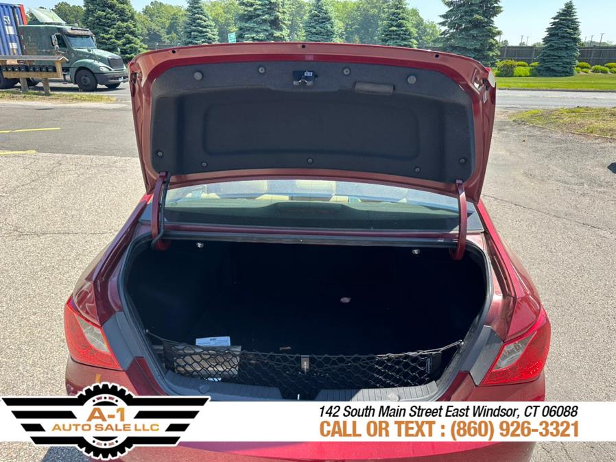 2011 Hyundai Sonata 4dr Sdn 2.4L Auto Ltd PZEV *Ltd Avail*, available for sale in East Windsor, Connecticut | A1 Auto Sale LLC. East Windsor, Connecticut 2011 Hyundai Sonata 4dr Sdn 2.4L Auto Ltd PZEV *Ltd Avail*, available for sale in East Windsor, Connecticut | A1 Auto Sale LLC. East Windsor, Connecticut