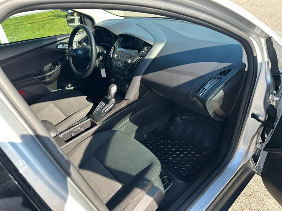 2018 Ford Focus SE Hatch, available for sale in South Windsor, Connecticut | Mike And Tony Auto Sales, Inc. South Windsor, Connecticut 2018 Ford Focus SE Hatch, available for sale in South Windsor, Connecticut | Mike And Tony Auto Sales, Inc. South Windsor, Connecticut
