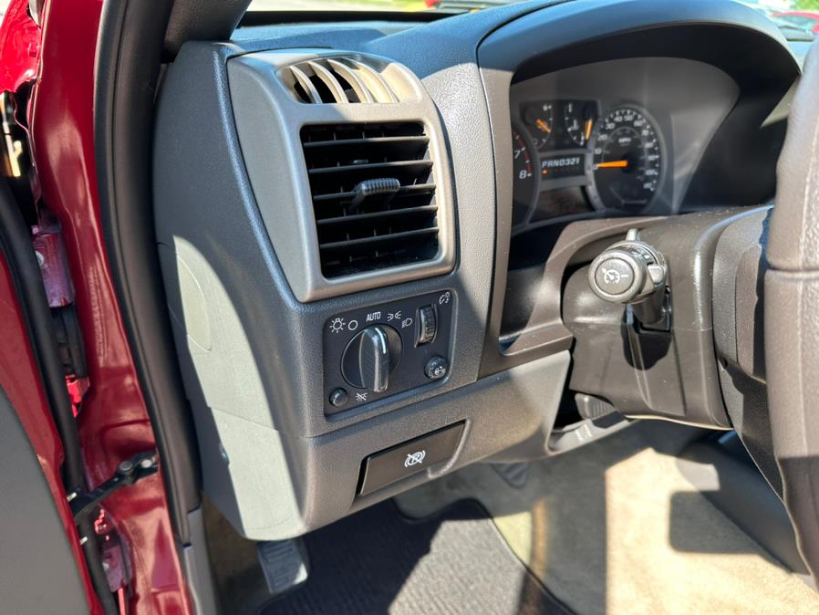 2005 Chevrolet Colorado Crew Cab 126.0" WB 4WD 1SB LS Z85, available for sale in South Windsor, Connecticut | Mike And Tony Auto Sales, Inc. South Windsor, Connecticut 2005 Chevrolet Colorado Crew Cab 126.0" WB 4WD 1SB LS Z85, available for sale in South Windsor, Connecticut | Mike And Tony Auto Sales, Inc. South Windsor, Connecticut