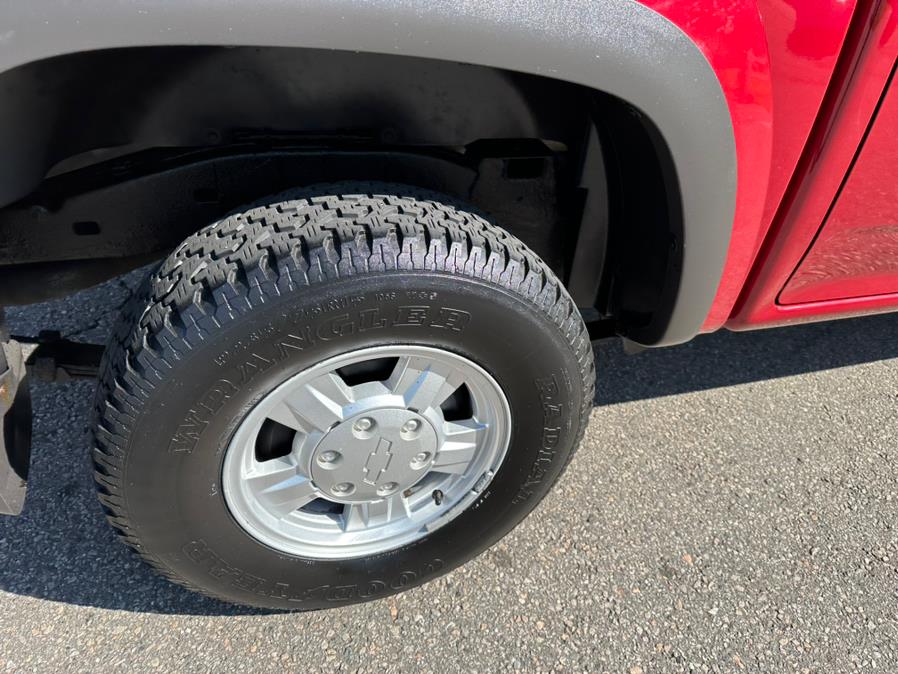 2005 Chevrolet Colorado Crew Cab 126.0" WB 4WD 1SB LS Z85, available for sale in South Windsor, Connecticut | Mike And Tony Auto Sales, Inc. South Windsor, Connecticut 2005 Chevrolet Colorado Crew Cab 126.0" WB 4WD 1SB LS Z85, available for sale in South Windsor, Connecticut | Mike And Tony Auto Sales, Inc. South Windsor, Connecticut