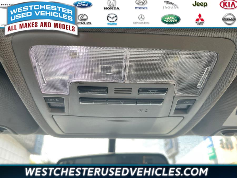 2014 Toyota Highlander AWD 4dr V6 Limited (Natl), available for sale in White Plains, New York | Westchester Used Vehicles. White Plains, New York 2014 Toyota Highlander AWD 4dr V6 Limited (Natl), available for sale in White Plains, New York | Westchester Used Vehicles. White Plains, New York