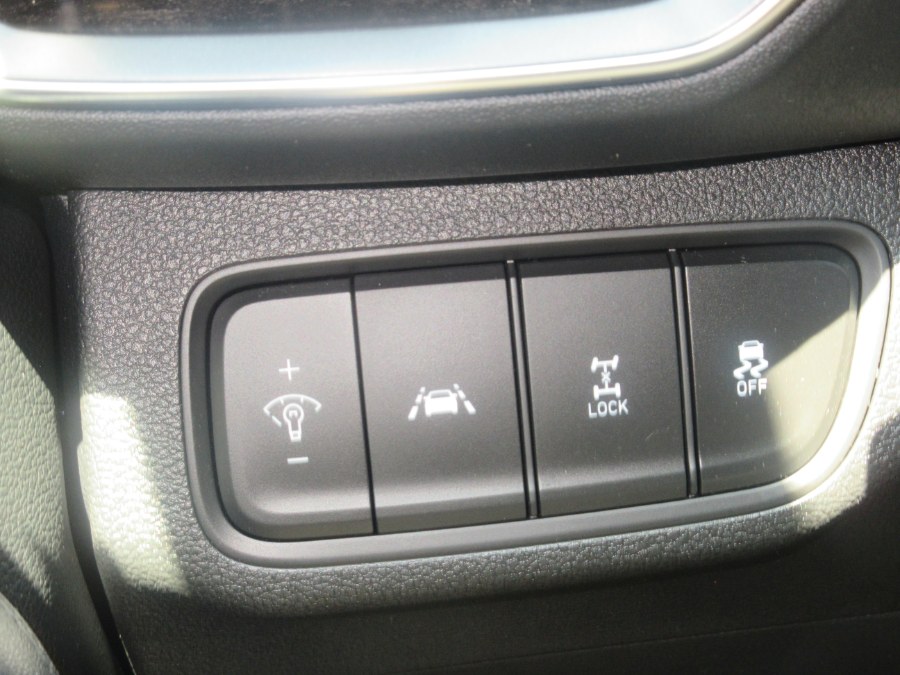 2020 Hyundai Santa Fe SE 2.4L Auto AWD, available for sale in Linden, New Jersey | Route 27 Auto Mall. Linden, New Jersey 2020 Hyundai Santa Fe SE 2.4L Auto AWD, available for sale in Linden, New Jersey | Route 27 Auto Mall. Linden, New Jersey