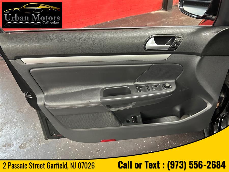 2007 Volkswagen Jetta Sedan Wolfsburg Edition, available for sale in Garfield, New Jersey | Urban Motors Collection. Garfield, New Jersey 2007 Volkswagen Jetta Sedan Wolfsburg Edition, available for sale in Garfield, New Jersey | Urban Motors Collection. Garfield, New Jersey