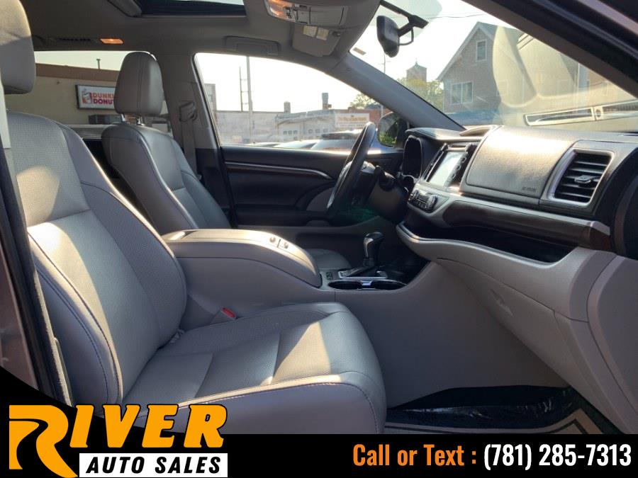 2016 Toyota Highlander AWD 4dr V6 Limited (Natl), available for sale in Malden, Massachusetts | River Auto Sales. Malden, Massachusetts 2016 Toyota Highlander AWD 4dr V6 Limited (Natl), available for sale in Malden, Massachusetts | River Auto Sales. Malden, Massachusetts