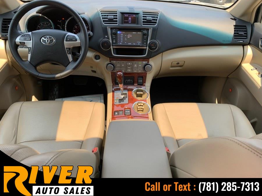 2013 Toyota Highlander 4WD 4dr V6 Limited (Natl), available for sale in Malden, Massachusetts | River Auto Sales. Malden, Massachusetts 2013 Toyota Highlander 4WD 4dr V6 Limited (Natl), available for sale in Malden, Massachusetts | River Auto Sales. Malden, Massachusetts