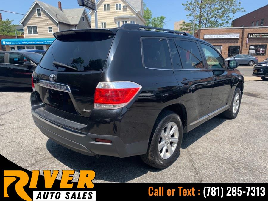 2013 Toyota Highlander 4WD 4dr V6 SE (Natl), available for sale in Malden, Massachusetts | River Auto Sales. Malden, Massachusetts 2013 Toyota Highlander 4WD 4dr V6 SE (Natl), available for sale in Malden, Massachusetts | River Auto Sales. Malden, Massachusetts