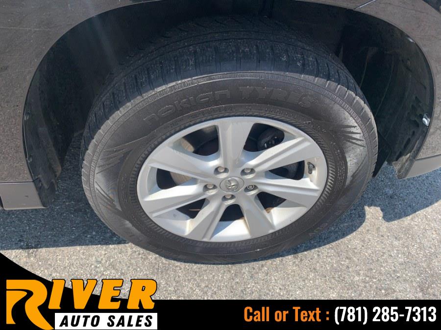2013 Toyota Highlander 4WD 4dr V6 SE (Natl), available for sale in Malden, Massachusetts | River Auto Sales. Malden, Massachusetts 2013 Toyota Highlander 4WD 4dr V6 SE (Natl), available for sale in Malden, Massachusetts | River Auto Sales. Malden, Massachusetts