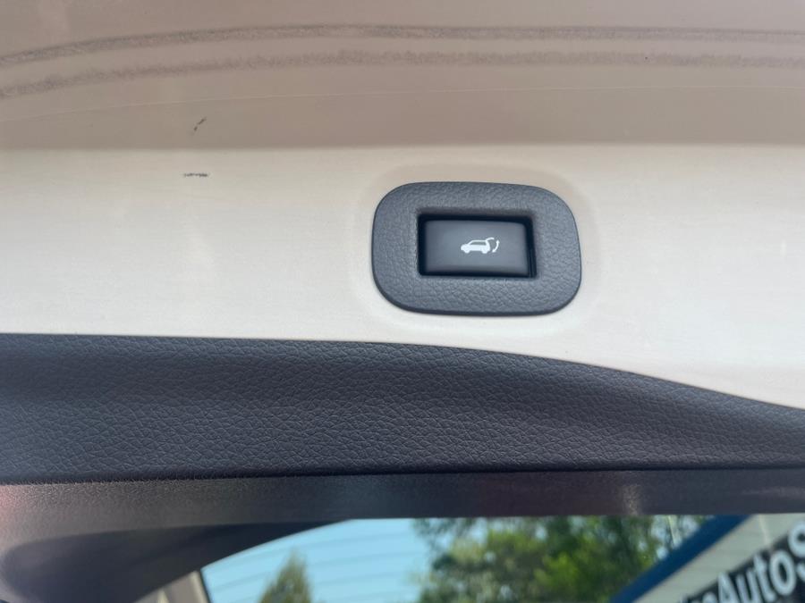 2017 Nissan Rogue SL, available for sale in Elmont, New York | Sunrise of Elmont. Elmont, New York 2017 Nissan Rogue SL, available for sale in Elmont, New York | Sunrise of Elmont. Elmont, New York