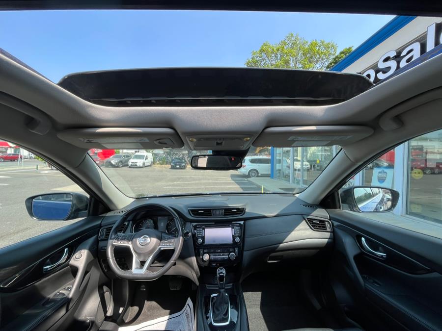 2017 Nissan Rogue SL, available for sale in Elmont, New York | Sunrise of Elmont. Elmont, New York 2017 Nissan Rogue SL, available for sale in Elmont, New York | Sunrise of Elmont. Elmont, New York