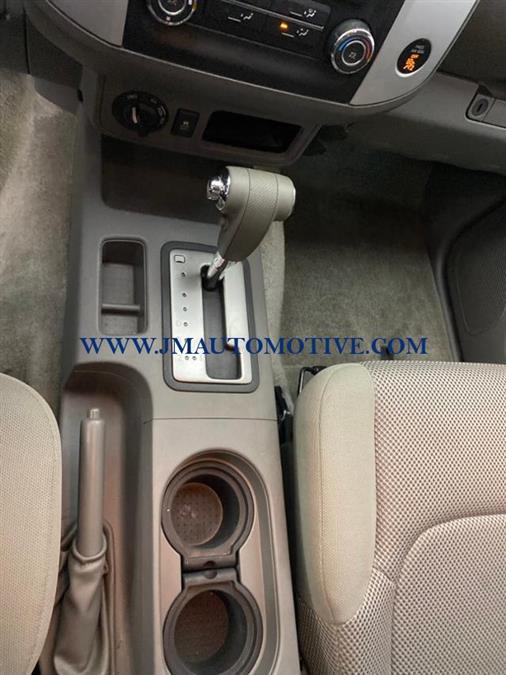 2013 Nissan Frontier 4WD Crew Cab SWB Auto SV, available for sale in Naugatuck, Connecticut | J&M Automotive Sls&Svc LLC. Naugatuck, Connecticut 2013 Nissan Frontier 4WD Crew Cab SWB Auto SV, available for sale in Naugatuck, Connecticut | J&M Automotive Sls&Svc LLC. Naugatuck, Connecticut