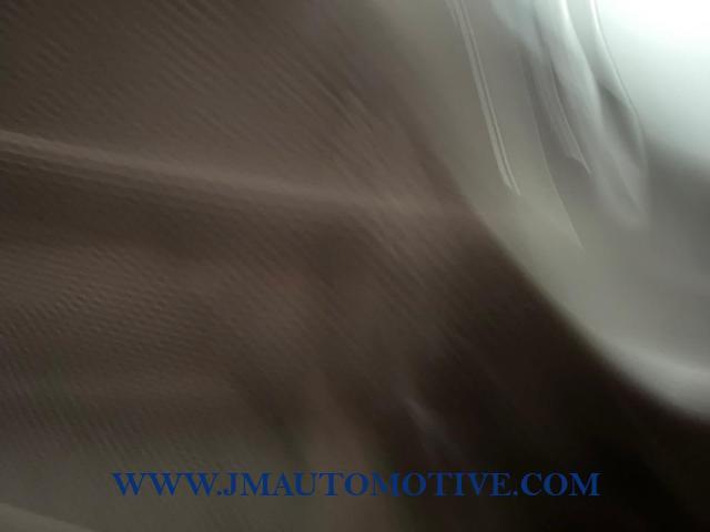 2013 Nissan Frontier 4WD Crew Cab SWB Auto SV, available for sale in Naugatuck, Connecticut | J&M Automotive Sls&Svc LLC. Naugatuck, Connecticut 2013 Nissan Frontier 4WD Crew Cab SWB Auto SV, available for sale in Naugatuck, Connecticut | J&M Automotive Sls&Svc LLC. Naugatuck, Connecticut