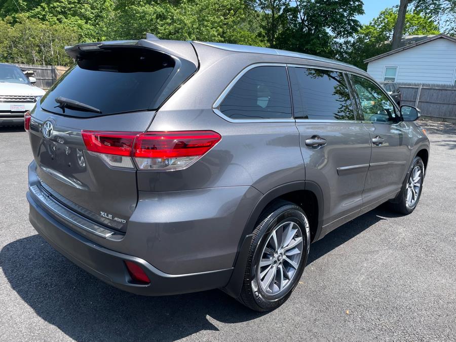 2018 Toyota Highlander XLE V6 AWD (Natl), available for sale in Agawam, Massachusetts | Malkoon Motors. Agawam, Massachusetts 2018 Toyota Highlander XLE V6 AWD (Natl), available for sale in Agawam, Massachusetts | Malkoon Motors. Agawam, Massachusetts
