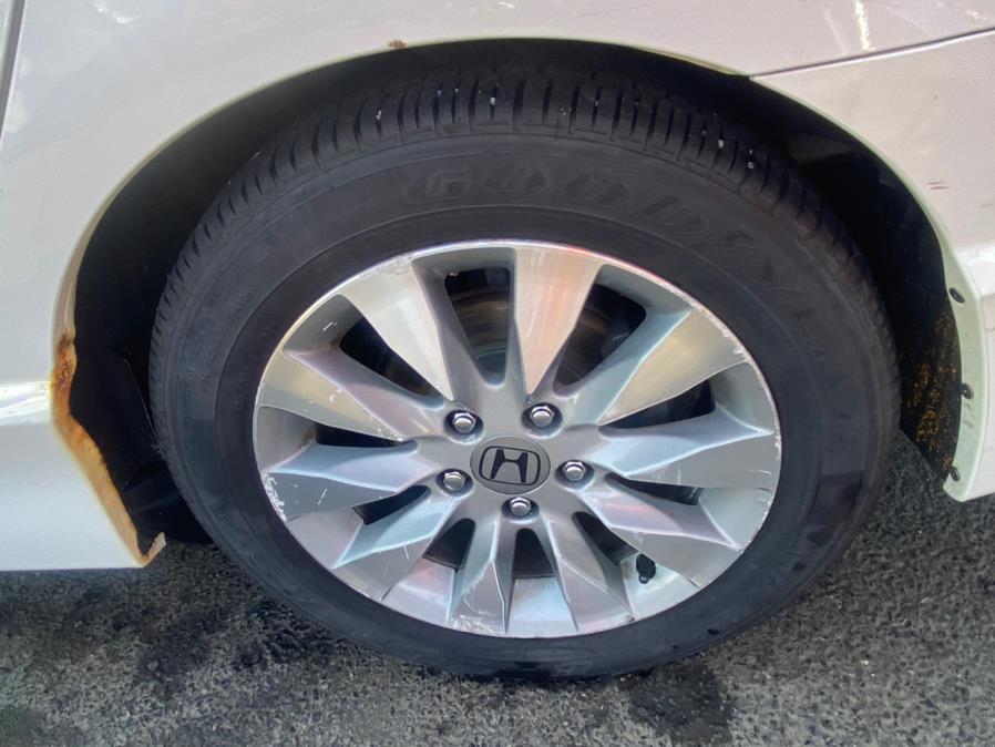 2011 Honda Civic Sdn EX-L, available for sale in Bridgeport, Connecticut | CT Auto. Bridgeport, Connecticut 2011 Honda Civic Sdn EX-L, available for sale in Bridgeport, Connecticut | CT Auto. Bridgeport, Connecticut