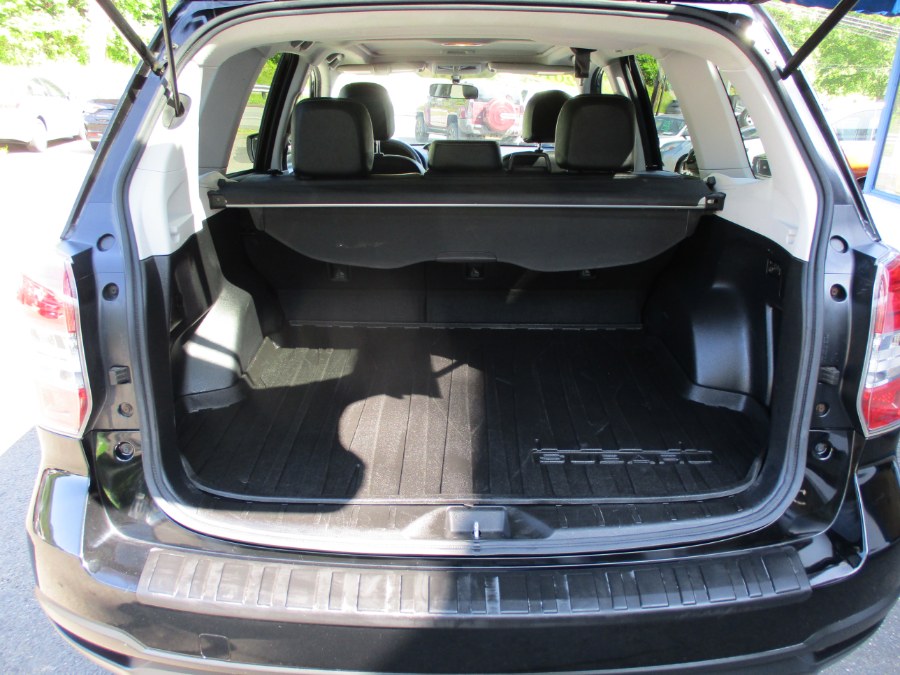 2015 Subaru Forester 4dr CVT 2.5i Limited PZEV, available for sale in Meriden, Connecticut | Cos Central Auto. Meriden, Connecticut 2015 Subaru Forester 4dr CVT 2.5i Limited PZEV, available for sale in Meriden, Connecticut | Cos Central Auto. Meriden, Connecticut