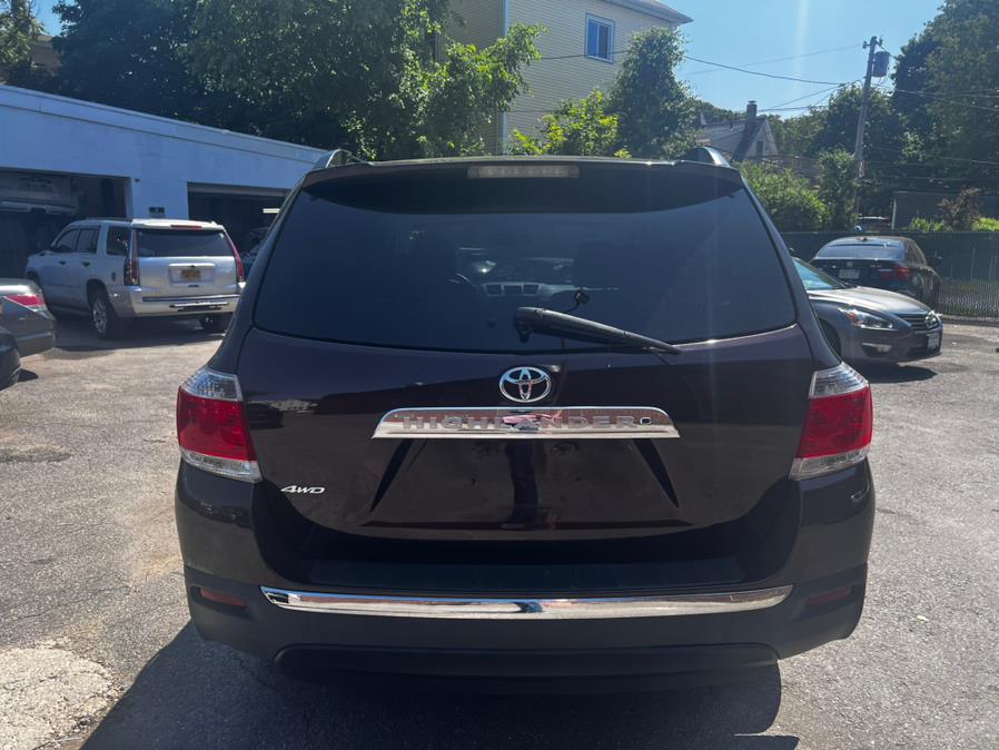 2012 Toyota Highlander 4WD 4dr V6 SE, available for sale in Worcester, Massachusetts | Sophia's Auto Sales Inc. Worcester, Massachusetts 2012 Toyota Highlander 4WD 4dr V6 SE, available for sale in Worcester, Massachusetts | Sophia's Auto Sales Inc. Worcester, Massachusetts