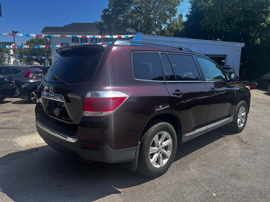 2012 Toyota Highlander 4WD 4dr V6 SE, available for sale in Worcester, Massachusetts | Sophia's Auto Sales Inc. Worcester, Massachusetts 2012 Toyota Highlander 4WD 4dr V6 SE, available for sale in Worcester, Massachusetts | Sophia's Auto Sales Inc. Worcester, Massachusetts