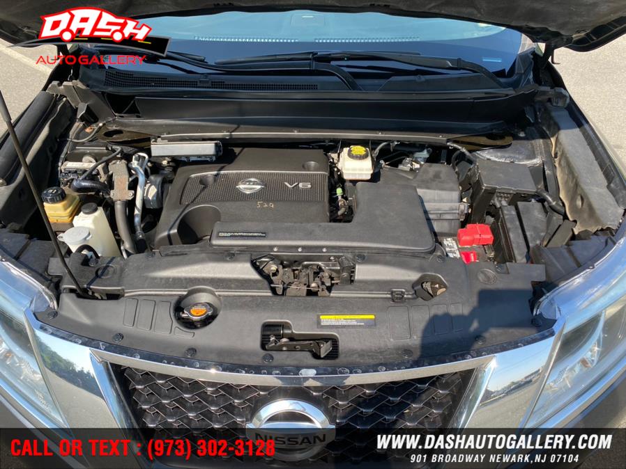 2014 Nissan Pathfinder 4WD 4dr SV, available for sale in Newark, New Jersey | Dash Auto Gallery Inc.. Newark, New Jersey 2014 Nissan Pathfinder 4WD 4dr SV, available for sale in Newark, New Jersey | Dash Auto Gallery Inc.. Newark, New Jersey