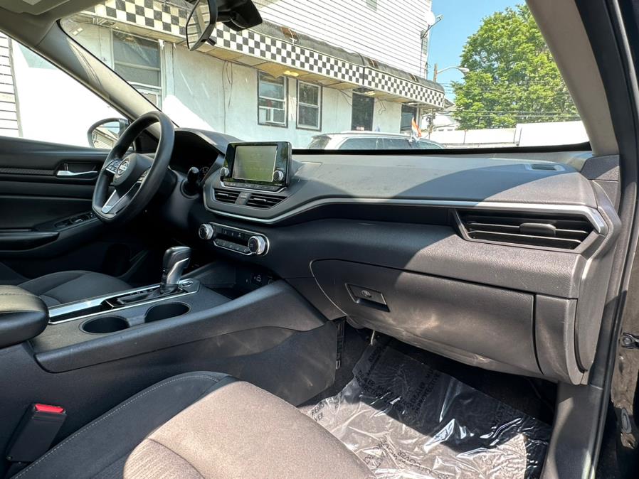 2021 Nissan Altima 2.5 S Sedan, available for sale in Newark , New Jersey | Champion Used Auto Sales 2. Newark , New Jersey 2021 Nissan Altima 2.5 S Sedan, available for sale in Newark , New Jersey | Champion Used Auto Sales 2. Newark , New Jersey