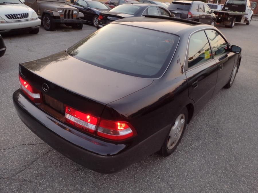 2000 Lexus ES 300 4dr Sdn, available for sale in Chicopee, Massachusetts | Matts Auto Mall LLC. Chicopee, Massachusetts 2000 Lexus ES 300 4dr Sdn, available for sale in Chicopee, Massachusetts | Matts Auto Mall LLC. Chicopee, Massachusetts