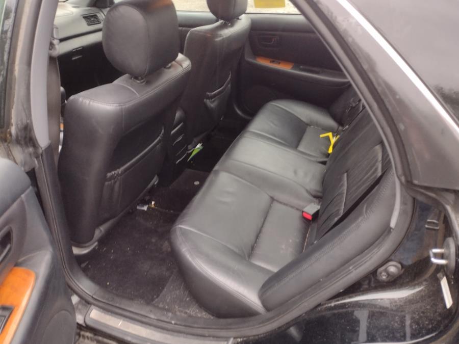 2000 Lexus ES 300 4dr Sdn, available for sale in Chicopee, Massachusetts | Matts Auto Mall LLC. Chicopee, Massachusetts 2000 Lexus ES 300 4dr Sdn, available for sale in Chicopee, Massachusetts | Matts Auto Mall LLC. Chicopee, Massachusetts