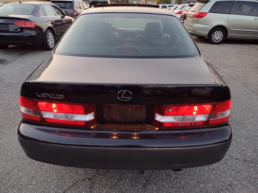 2000 Lexus ES 300 4dr Sdn, available for sale in Chicopee, Massachusetts | Matts Auto Mall LLC. Chicopee, Massachusetts 2000 Lexus ES 300 4dr Sdn, available for sale in Chicopee, Massachusetts | Matts Auto Mall LLC. Chicopee, Massachusetts