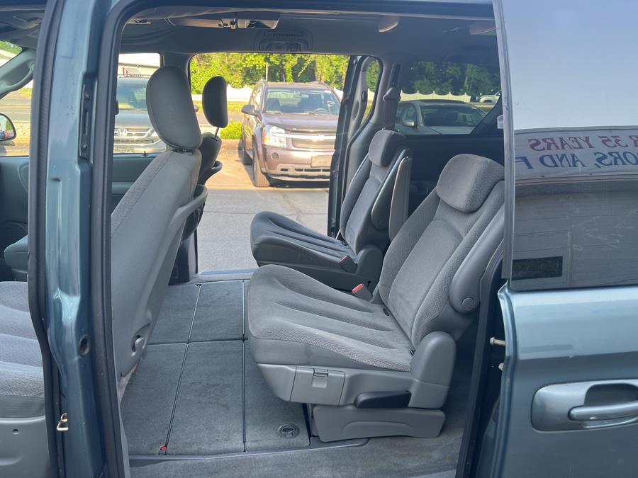 2006 Chrysler Town & Country LWB 4dr Touring, available for sale in South Windsor , Connecticut | Ful-line Auto LLC. South Windsor , Connecticut 2006 Chrysler Town & Country LWB 4dr Touring, available for sale in South Windsor , Connecticut | Ful-line Auto LLC. South Windsor , Connecticut