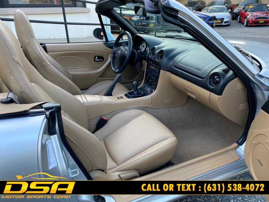 2001 Mazda MX-5 Miata 2dr Conv LS 6-Spd Manual, available for sale in Commack, New York | DSA Motor Sports Corp. Commack, New York 2001 Mazda MX-5 Miata 2dr Conv LS 6-Spd Manual, available for sale in Commack, New York | DSA Motor Sports Corp. Commack, New York