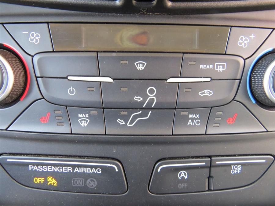 2019 Ford Escape SE 4dr SUV, available for sale in Auburn, Maine | Lake City Exports Inc. Auburn, Maine 2019 Ford Escape SE 4dr SUV, available for sale in Auburn, Maine | Lake City Exports Inc. Auburn, Maine