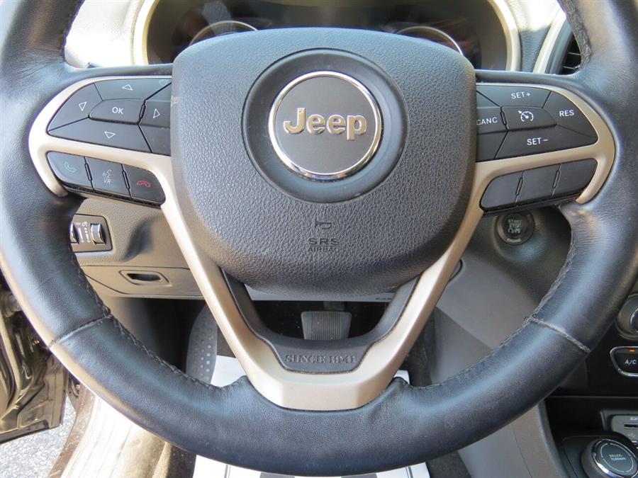 2015 Jeep Cherokee Limited 4x4 4dr SUV, available for sale in Auburn, Maine | Lake City Exports Inc. Auburn, Maine 2015 Jeep Cherokee Limited 4x4 4dr SUV, available for sale in Auburn, Maine | Lake City Exports Inc. Auburn, Maine