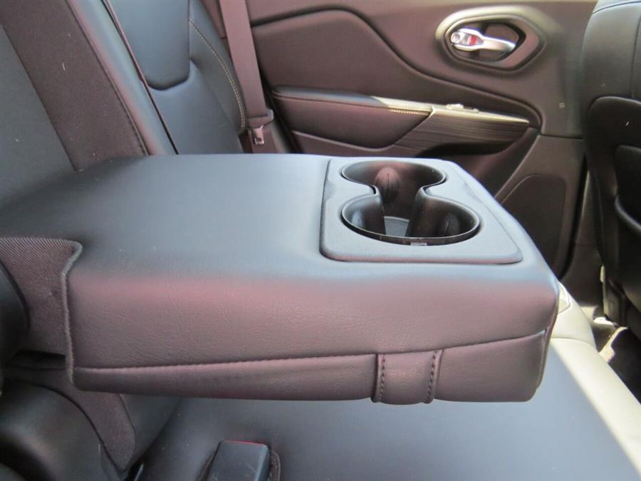 2015 Jeep Cherokee Limited 4x4 4dr SUV, available for sale in Auburn, Maine | Lake City Exports Inc. Auburn, Maine 2015 Jeep Cherokee Limited 4x4 4dr SUV, available for sale in Auburn, Maine | Lake City Exports Inc. Auburn, Maine