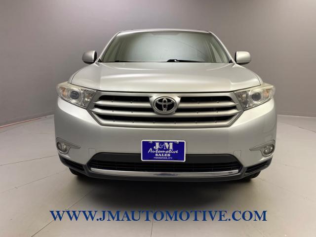 2013 Toyota Highlander 4WD 4dr V6 Plus, available for sale in Naugatuck, Connecticut | J&M Automotive Sls&Svc LLC. Naugatuck, Connecticut 2013 Toyota Highlander 4WD 4dr V6 Plus, available for sale in Naugatuck, Connecticut | J&M Automotive Sls&Svc LLC. Naugatuck, Connecticut